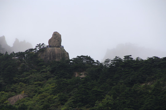 飞来石