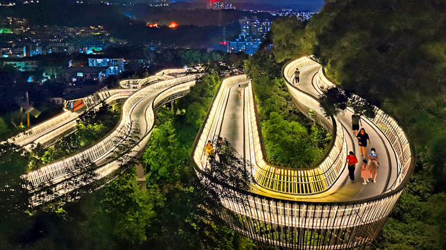 福州梅峰山地福道夜景
