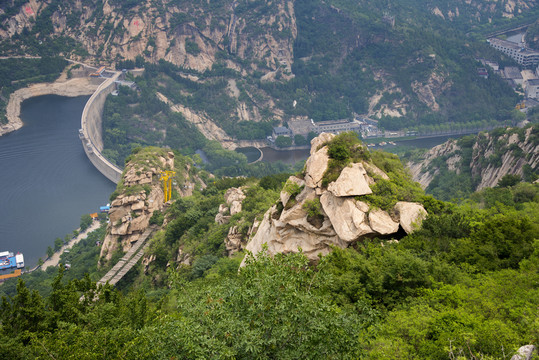 雄伟的山峰