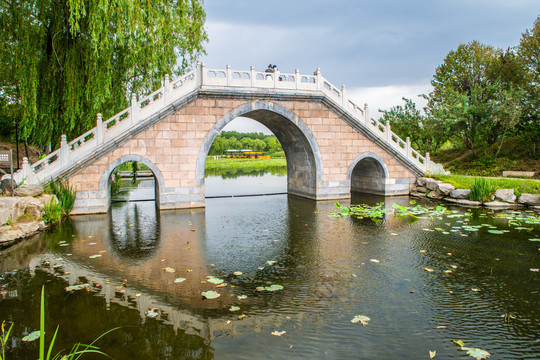 北京圆明园翠鸟桥