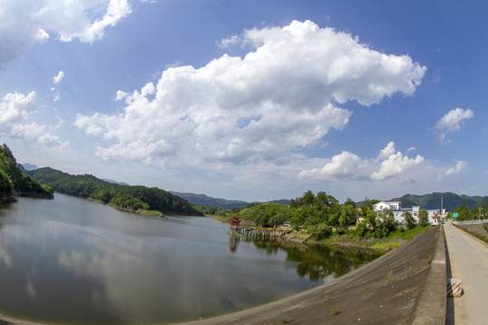 龙坝水库G