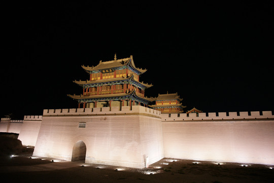 嘉峪关夜景