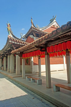 中式古建筑侧影