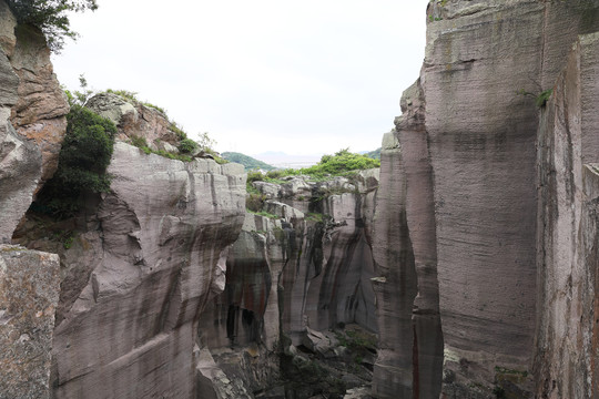 舟山岱山雙合石壁