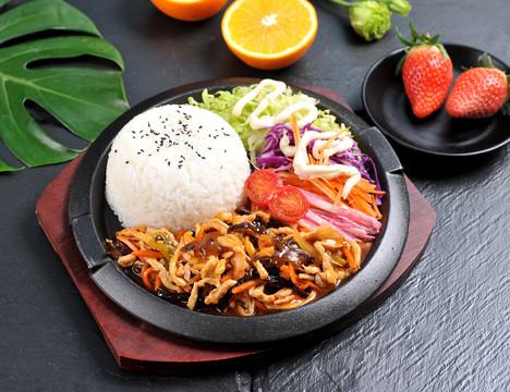 魚(yú)香肉絲蓋飯
