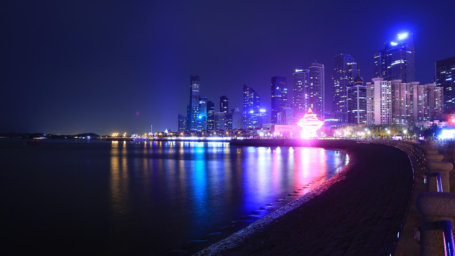 青岛海边夜景