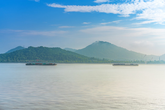 杭州钱塘江晨景