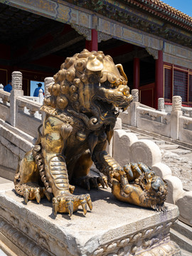 北京故宫乾清门铜狮子