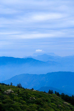 峨眉山