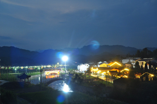 洞沟河夜景BH