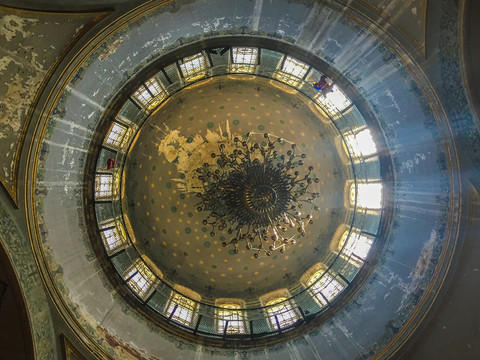 教堂圆形穹顶