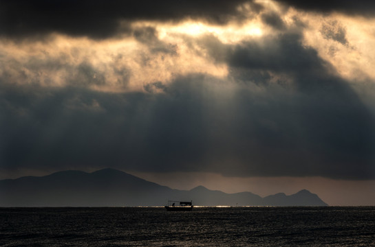 海南清水湾霞光万道