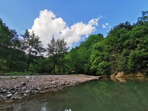 骡坪龙潭溪风光