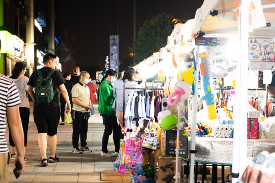 夜市集市街景