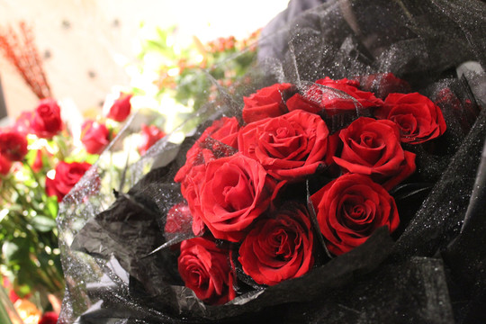 红玫瑰花花束