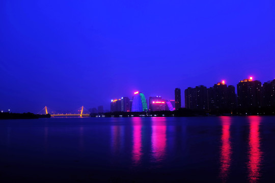 沈阳浑河夜景