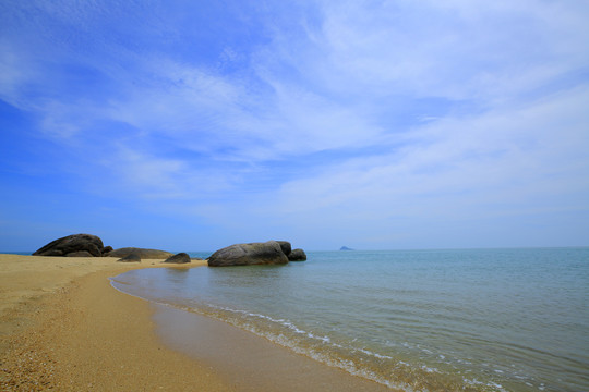 大海蓝天沙滩