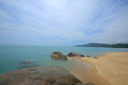 大海沙滩蓝天