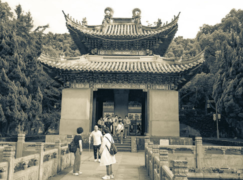 普濟(jì)寺御碑亭老照片