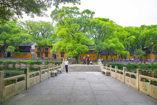 舟山普济寺瑶池桥