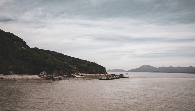 水墨海景