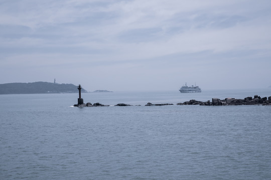 水墨海景