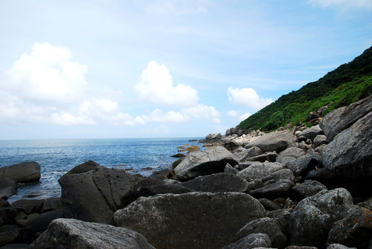 礁石海岸线