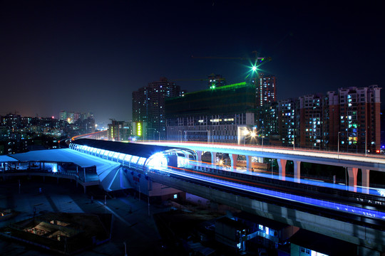 深圳地铁夜景