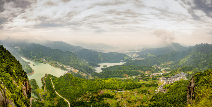 钟前水库全景