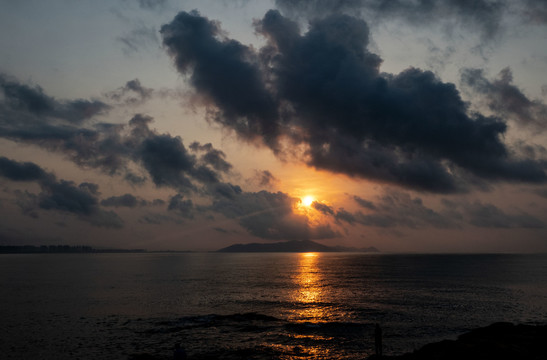 大海落日