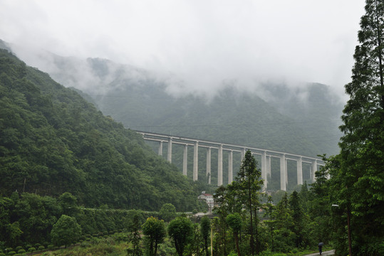 宜都市陆渔一级路大桥