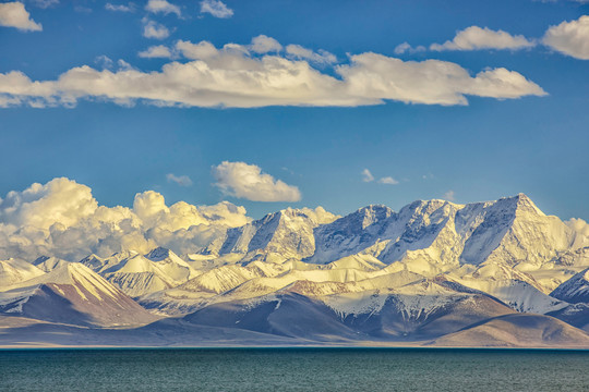 念青唐古拉山雪山