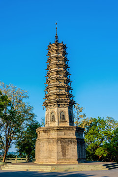 中国辽宁铁岭龙首山秀峰塔