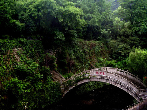 烟雨江南小桥流水人家