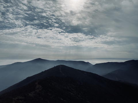 高山丘壑