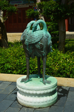鹤雕塑