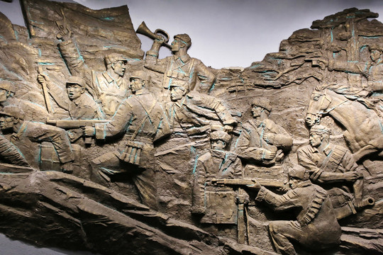 东北军冲锋战斗雕像