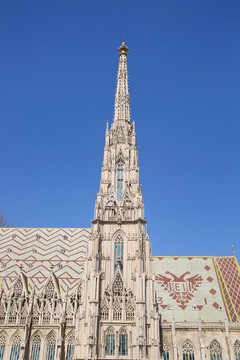 欧洲教堂尖顶建筑