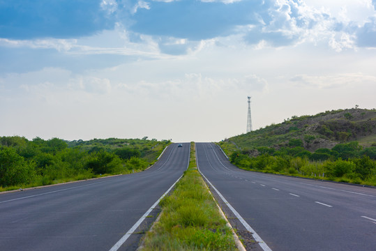 内蒙古草原马路