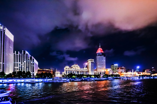 黄浦江沿岸夜景