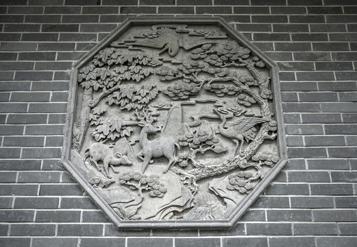 中国古建筑八边形砖雕装饰画