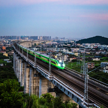 城市新曲