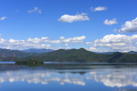 泸沽湖风光