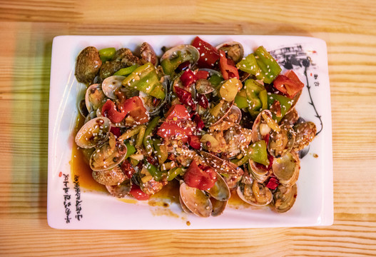 爆炒蛤蜊海鲜美食