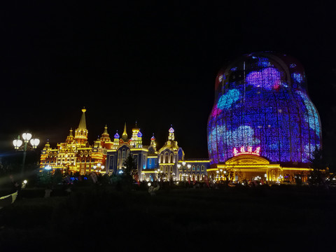 满洲里套娃酒店夜景