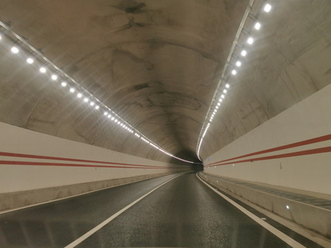 高速公路隧道景觀