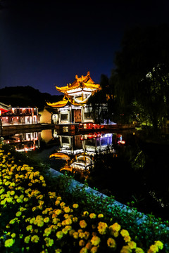 浙江绍兴鲁镇大戏台夜景