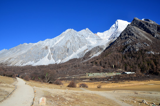 亚丁圣山