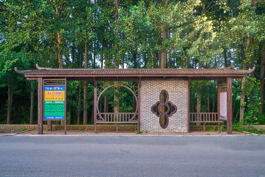 乡村公交站
