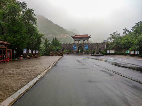 神农山大门